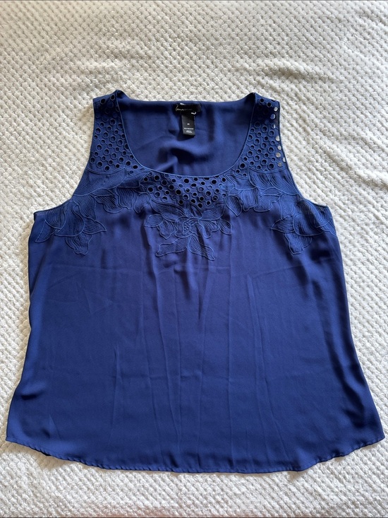 Lane Bryant Tops - 👚 EUC Lane Bryant Embroidered Sleeveless Blouse – Women’s Size 20